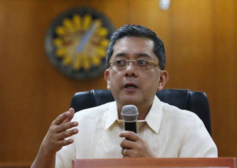 Comelec coming out with accurate voters list .